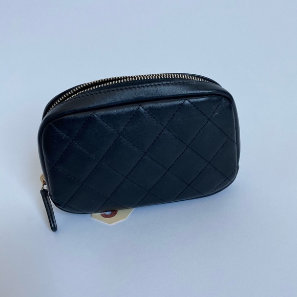 CHANEL O Case Quilted Small Pouch Lambskin - Picture 7 of 8